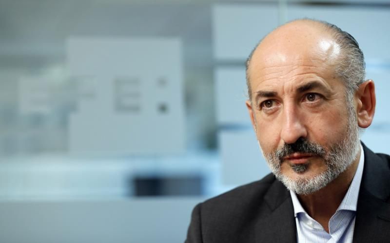 Uribe-Echevarría y Elizegi aspiran a suceder a Urrutia