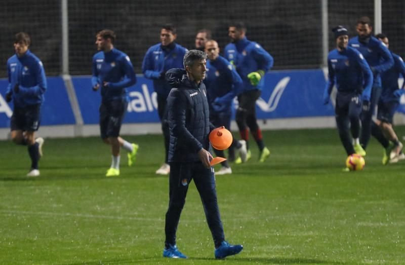 Alguacil se estrenó como entrenador de la Real y podría recuperar jugadores