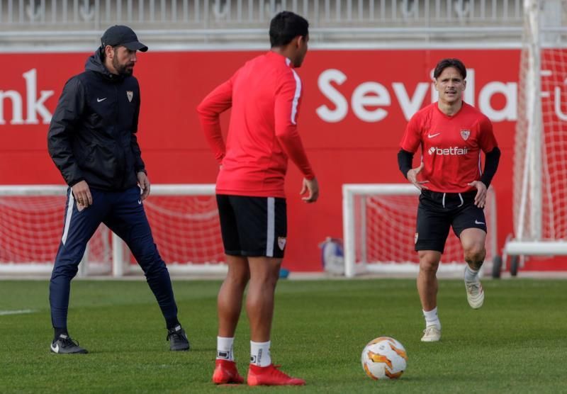 El Sevilla ultima la cesión al Milan del delantero colombiano Luis Muriel