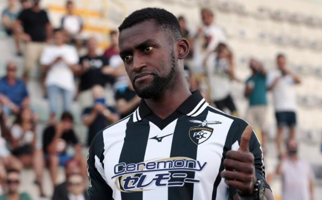 El calvario que no deja dormir a Jackson Martínez