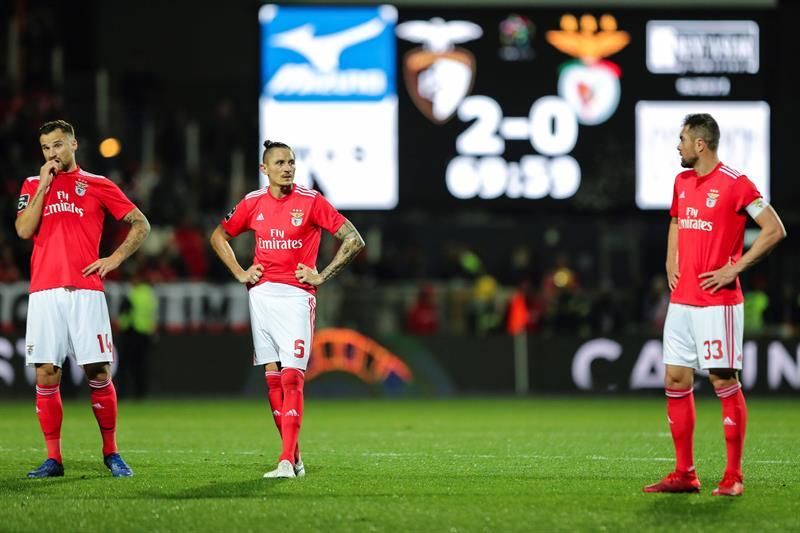 El Benfica sucumbe en Portimao con dos goles en propia meta