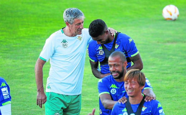 Setién, el técnico que más apuesta por la cantera