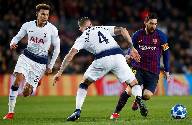 El Tottenham confirma a Alderweireld hasta 2020