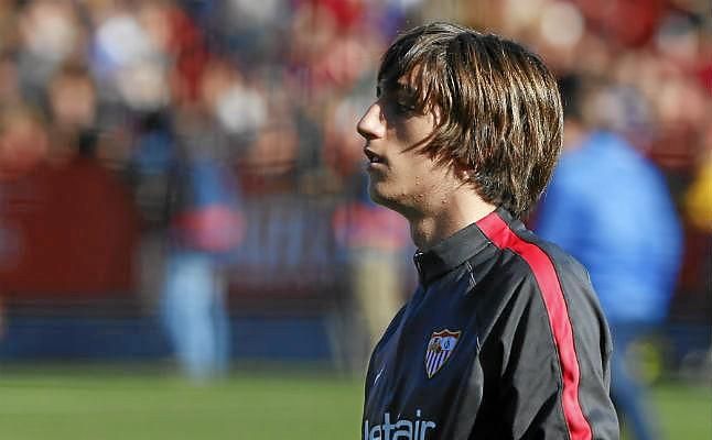 Kjaer, Navas y Bryan Gil, novedades en la lista del Sevilla