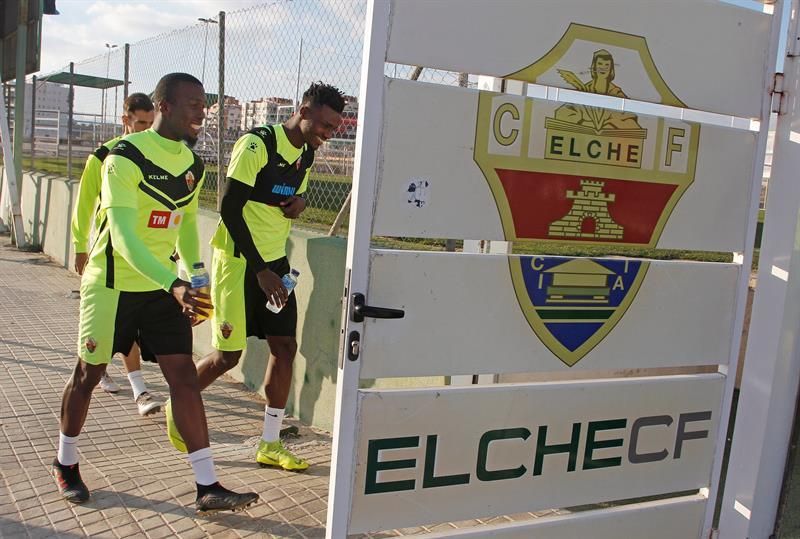 Florentin Pogba completa su primer entrenamiento a prueba en el Elche
