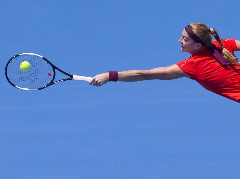 Las favoritas Kerber, Stephens y Kvitova acceden a la segunda ronda