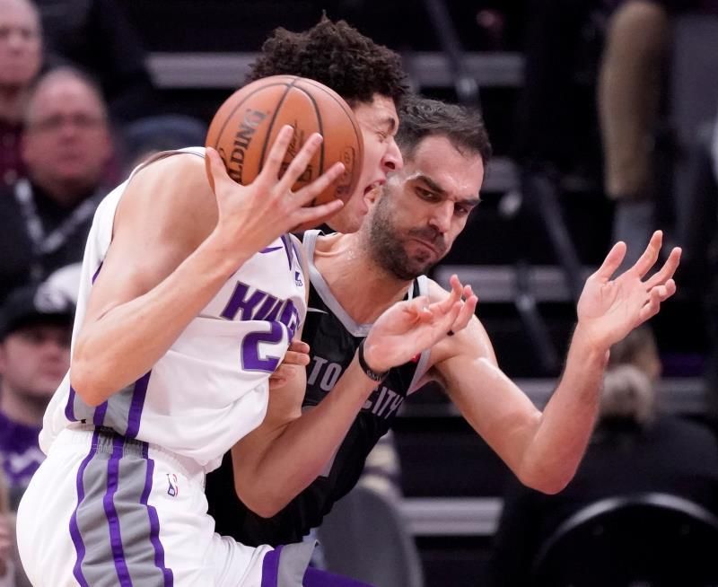 Pau Gasol recupera la titularidad con los Spurs