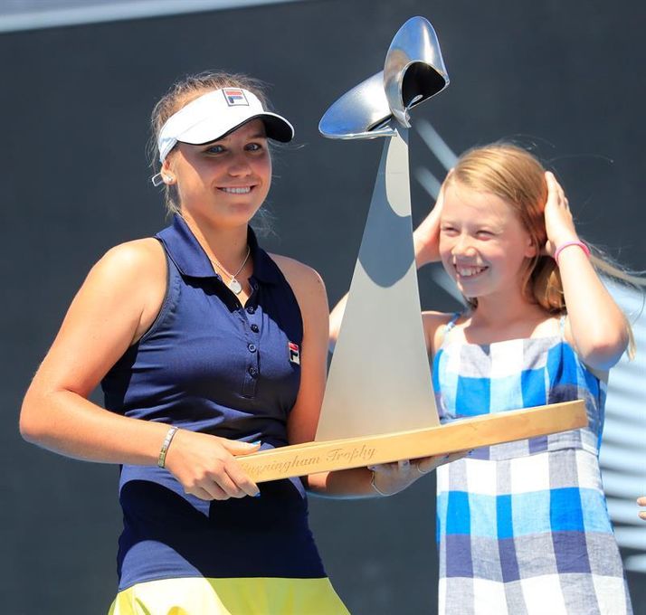 La estadounidense Sofia Kenin estrena palmarés WTA con el título en Hobart