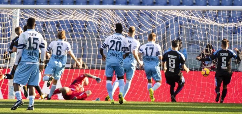 Luis Alberto abre el camino del Lazio hacia los cuartos de Copa Italia