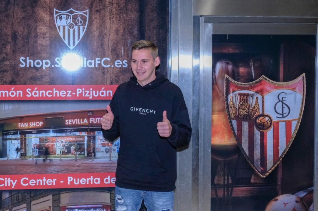 El fichaje de Wöber no corre peligro, aunque podría demorarse unos días