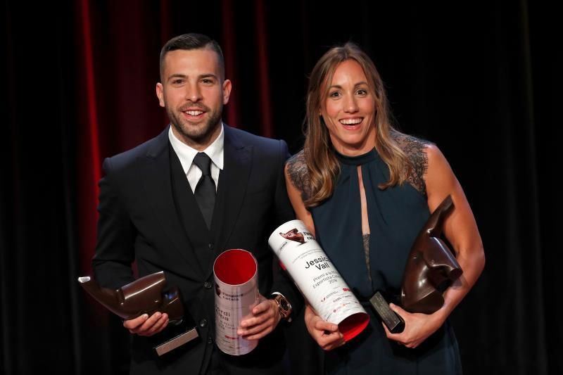 Jordi Alba y Jessica Vall elegidos mejores deportistas catalanes de 2018