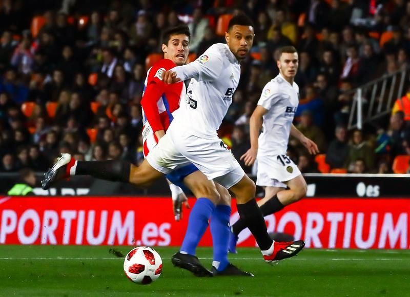 3-0: El Valencia remontó ante un Sporting que aguantó el primer tiempo