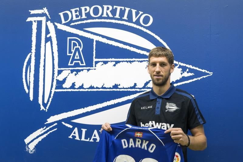 Darko Brasanac: "Me gustaría quedarme en el Alavés"
