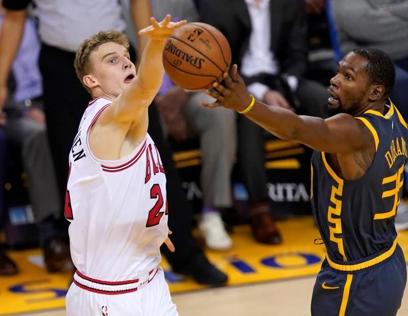 Los Warriors, de récord, ya son los mejores en el Oeste; Bucks no ceden