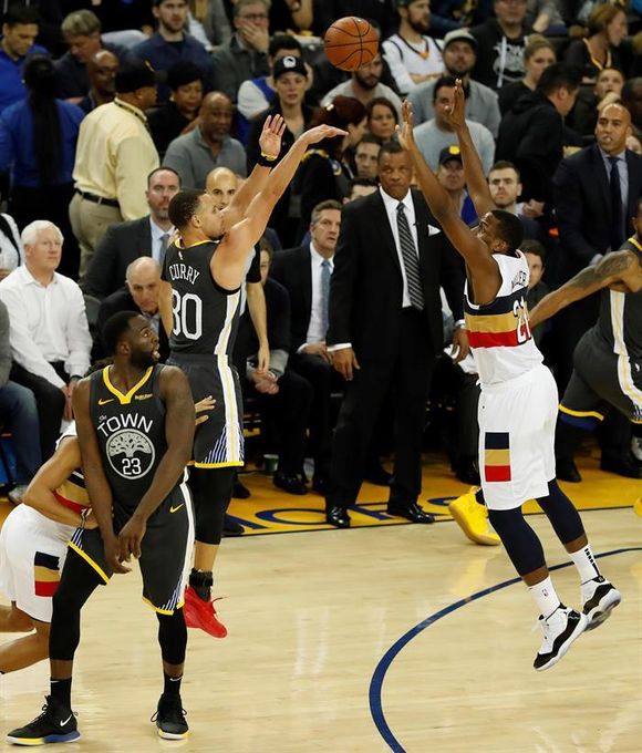 147-140. Curry logra marca en triples en la victoria de los Warriors