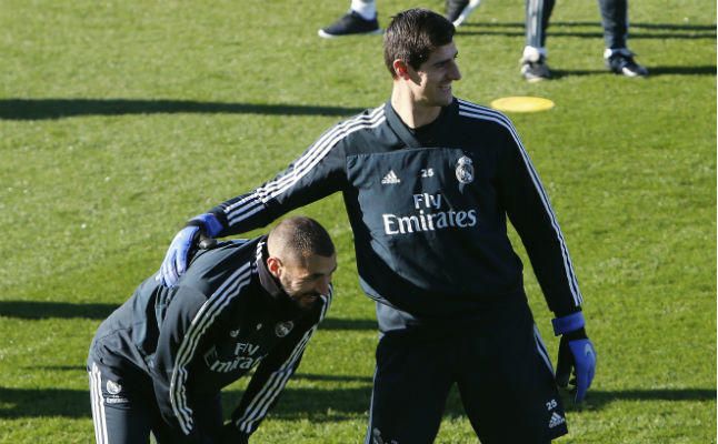 Benzema y Courtois apuntan al Sevilla