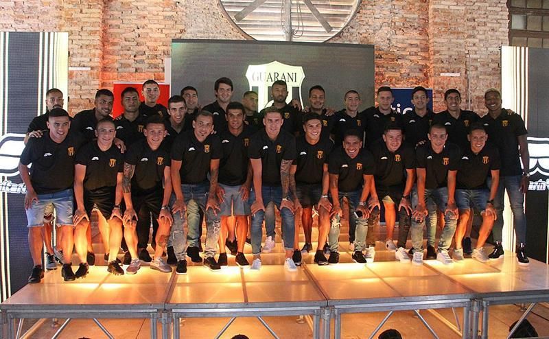Guaraní presenta su Copa Paraguay y el equipo renovado como aval para el Apertura