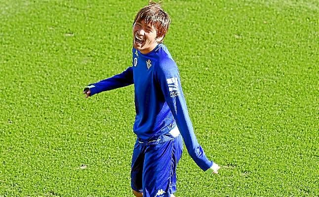 El Alavés avanza para hacerse con Inui