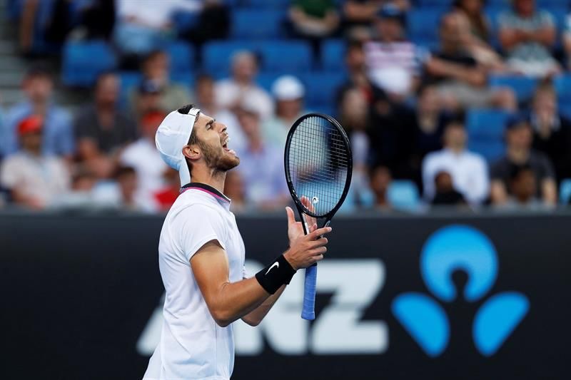 Bautista no afloja y elimina a Khachanov en tercera ronda