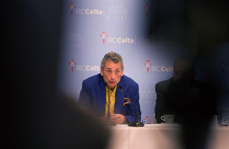 Mouriño acude al entrenamiento del Celta, en un momento delicado del equipo