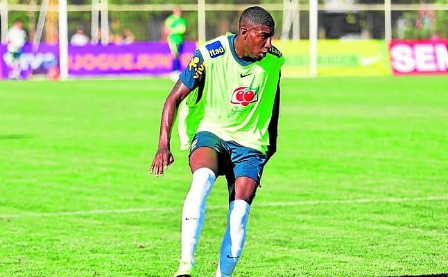 "Emerson tiene potencial para jugar en cualquier equipo del mundo"