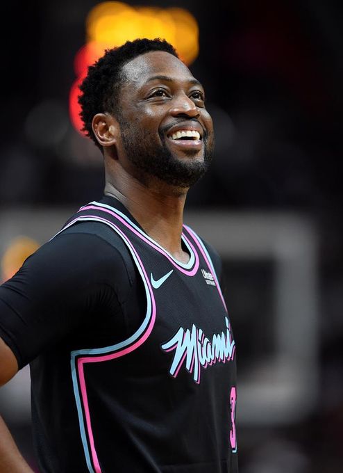 103-117. Wade ayuda al triunfo de los Heat en su último partido en Chicago