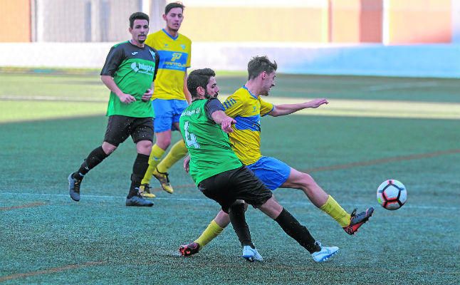 El Tomares agita el látigo de nuevo