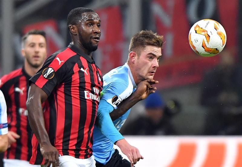 El colombiano Zapata (Milan), mínimo dos semanas de baja por lesión