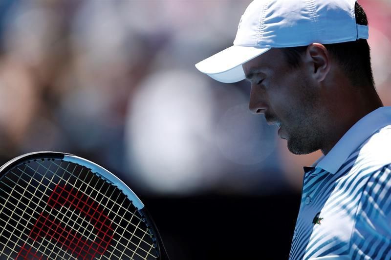 Un digno Bautista se despide en cuartos frente a Tsitsipas