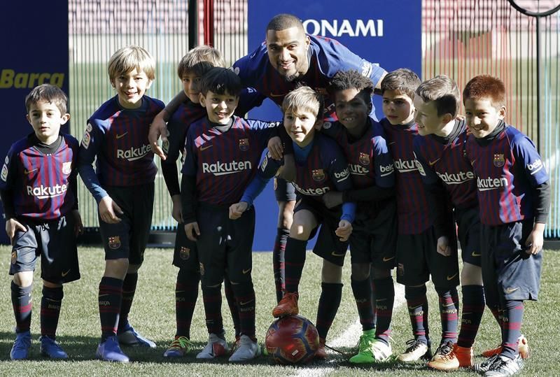 Kevin-Prince Boateng: "Quiero jugar bien en el Barcelona y firmar más años"