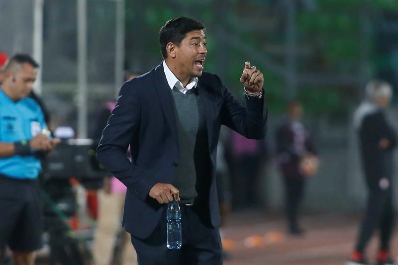 La U, del chileno Córdova, es sancionada antes de comenzar el torneo peruano