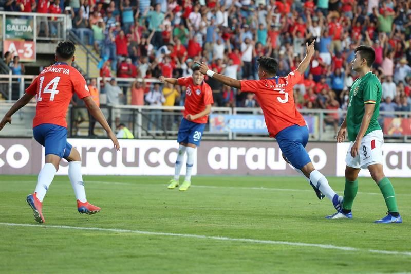 Chile y Colombia se enfrentan a todo o nada por una plaza en la fase final