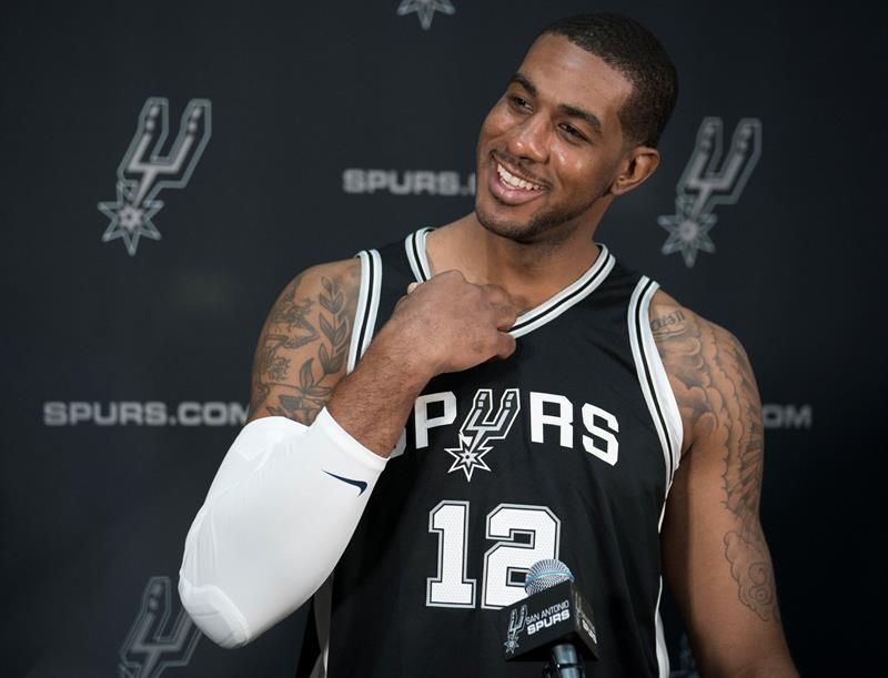 132-119. Aldridge mantiene a los Spurs a la caza del liderato tras ganar a Wizards