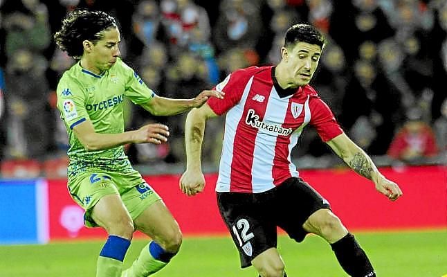 Diego Lainez oficia en la 'Catedral'