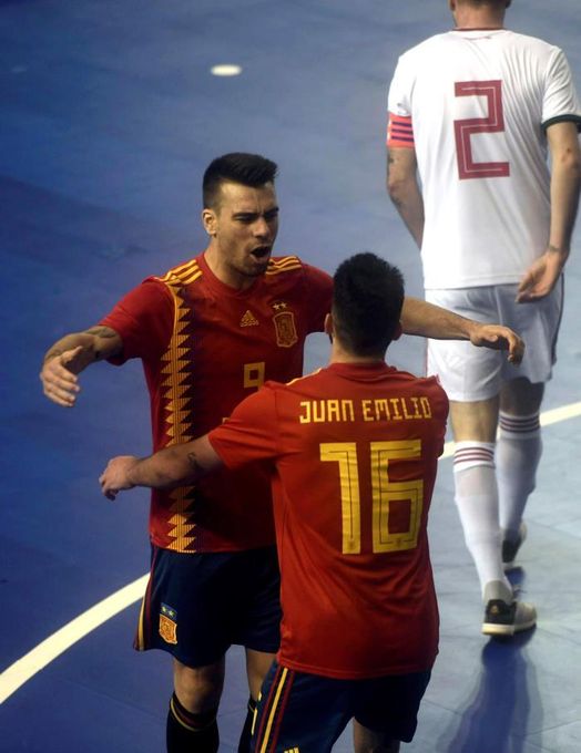 7-0. España abusa de Hungría sin pisar el acelerador