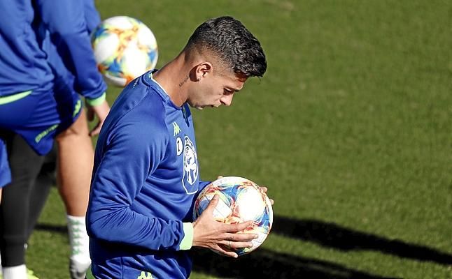 Cumbre en Sevilla por Sergio León