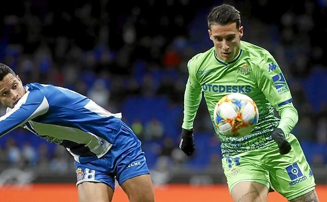 Tello sufre una rotura en su isquiotibial derecho