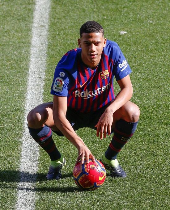 Todibo: "He elegido el Barcelona porque quería estar con los más grandes"