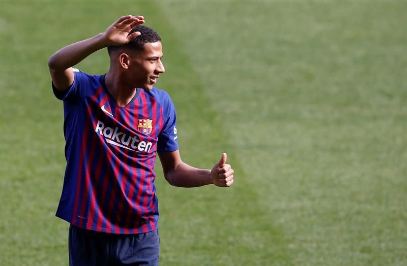 Todibo: "He elegido el Barcelona porque quería estar con los más grandes"