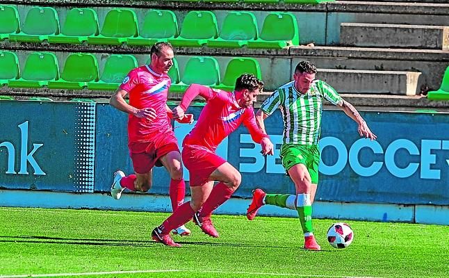 Betis D. 1-0 Écija B.: Irizo resuelve un asedio poco eficaz