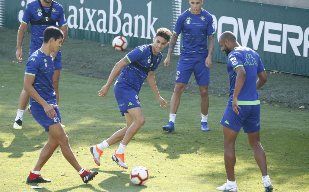 Alerta amarilla en la zaga del Betis
