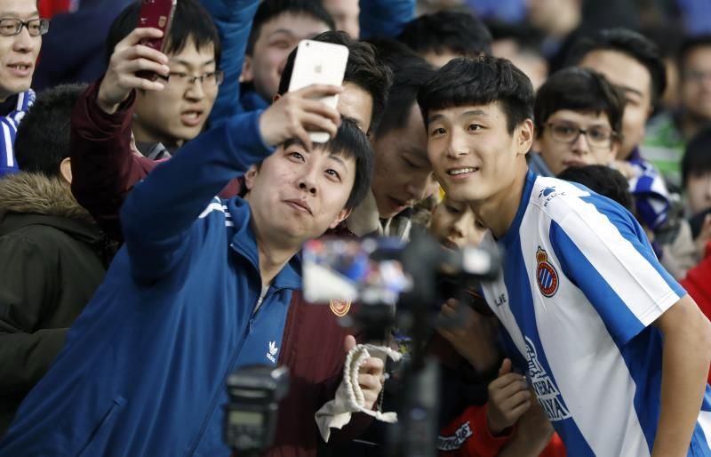 El debut de Wu Lei con el Espanyol, seguido por más de 40 millones en China