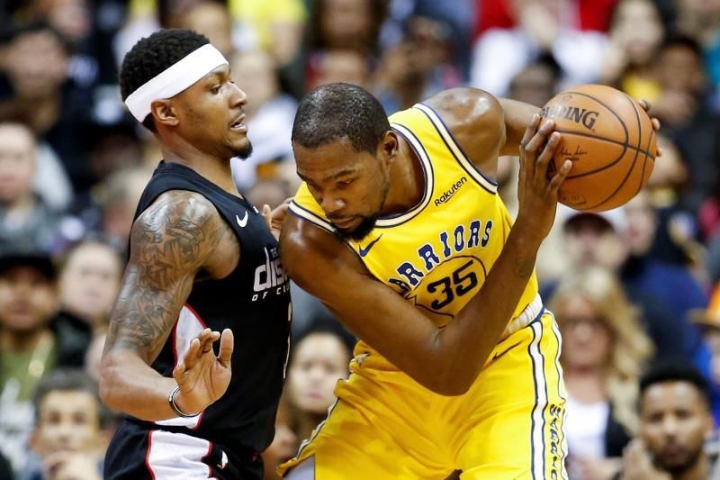 120-118. Durant y Cousins dan forma a la victoria de los Warriors