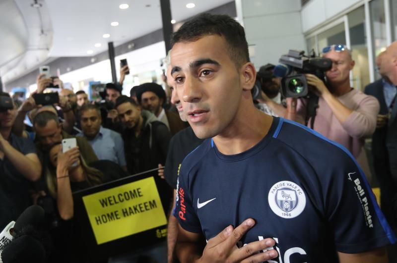 El futbolista bareiní llega a Australia y pone fin a su pesadilla en Tailandia