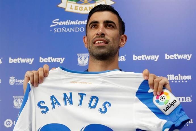 Santos: "Hicimos cuatro cosas bien, pero el Betis se fue con la 'cola' llena"