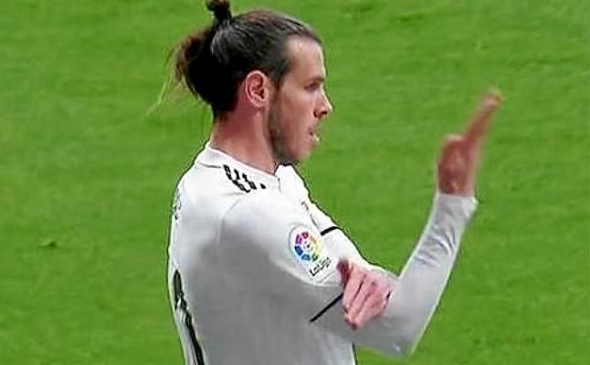La Liga denuncia el corte de mangas de Bale