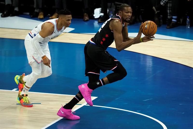 178-164. Durant y Antetokounmpo se cansan de anotar en otro All-Star monótono