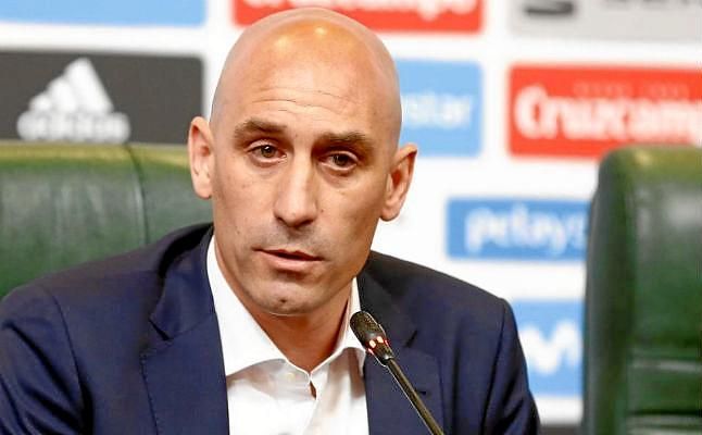 Rubiales presenta un nuevo modelo de Supercopa