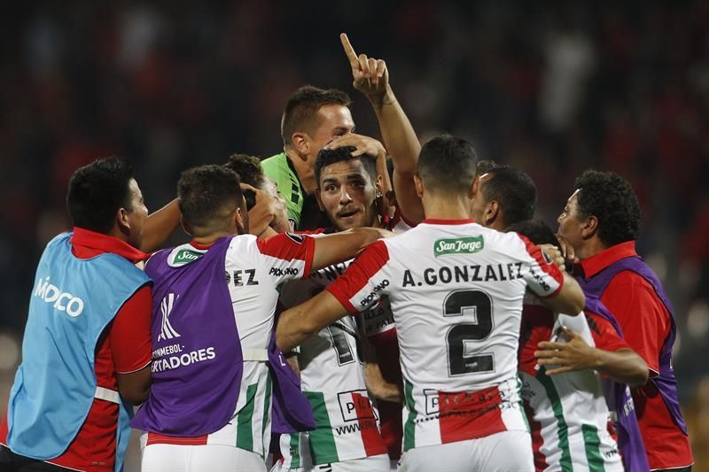 La Conmebol multa a los equipos chilenos por errores en la presentación de listas