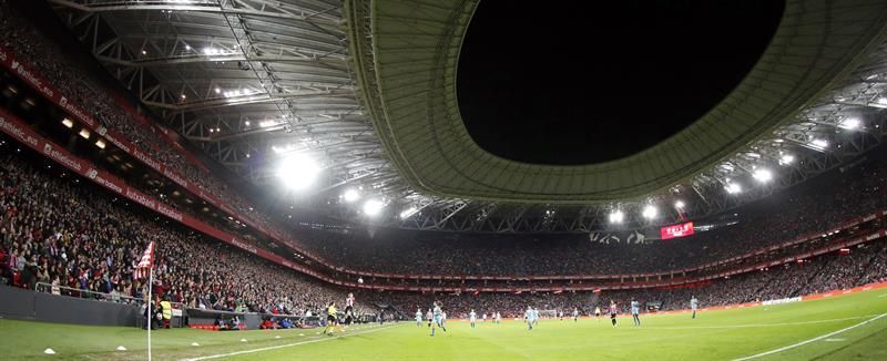 El Parlamento Vasco respalda que San Mamés acoja una final europea de fútbol